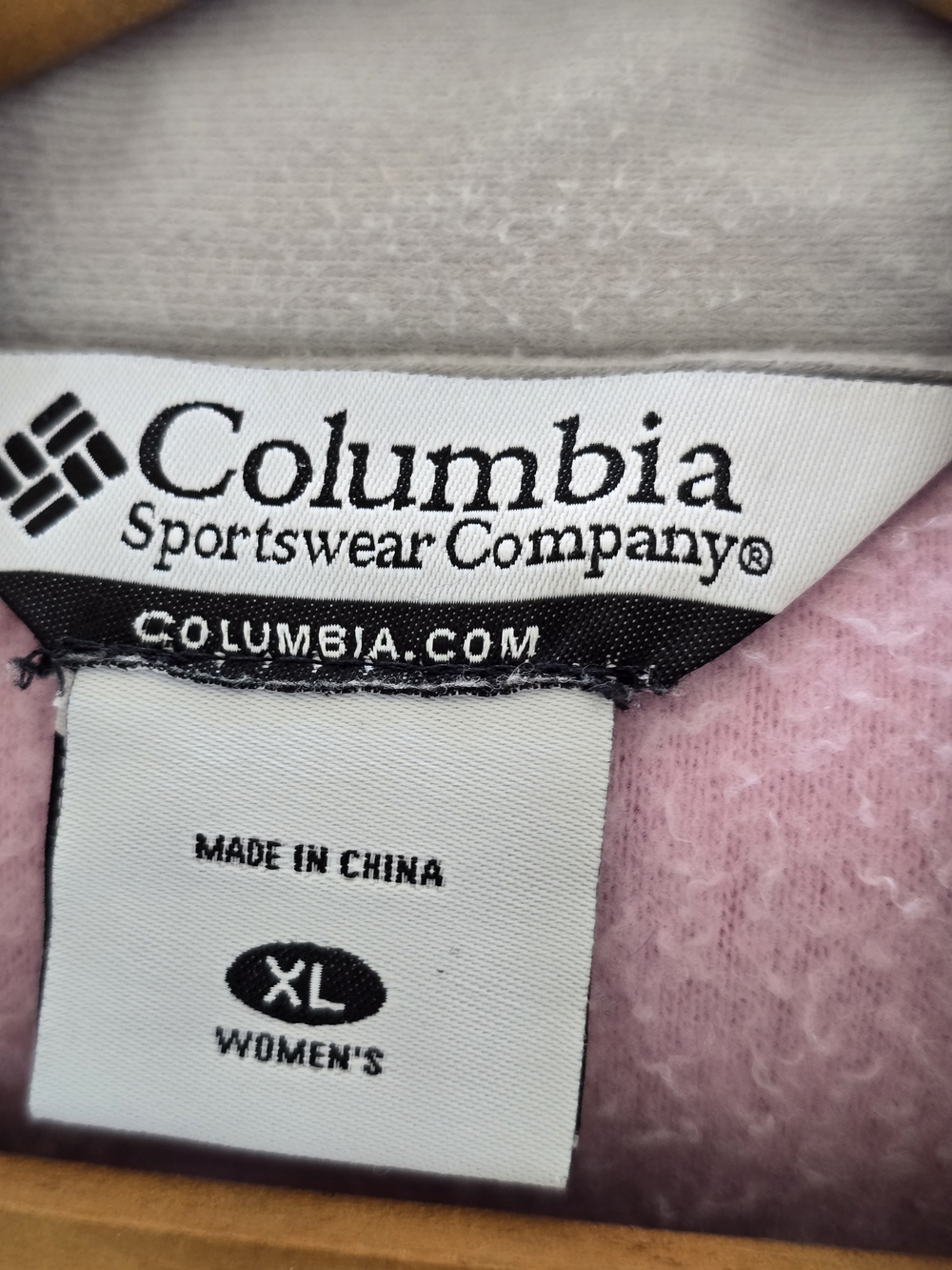 Columbia Pink Women’s Fleece Vest - Picture 4 of 5